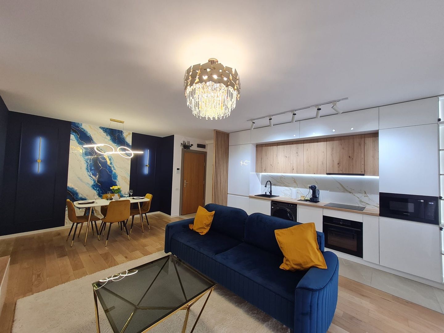 Lux și calitate la 5 minute de Piața Victoriei - Poză 31