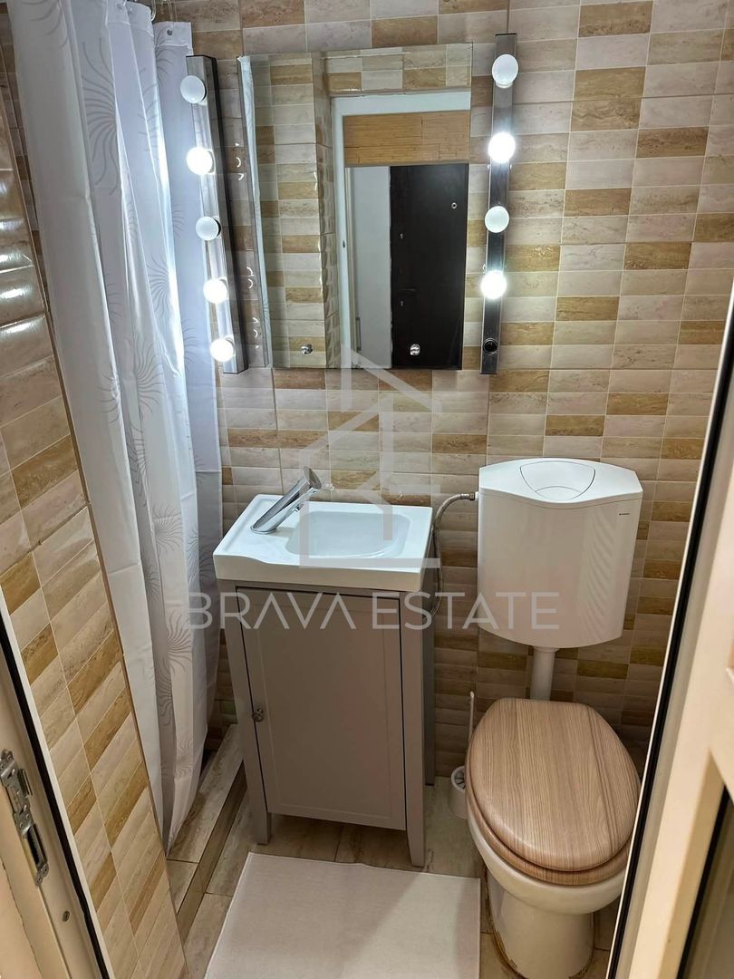 Apartament o cameră, 30 mp,  ultracentral, curte interioară 30 - Poză 8