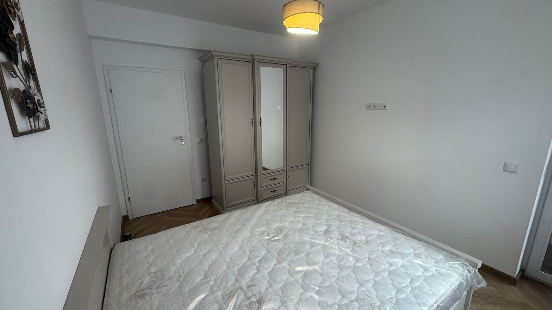 Apartament 3 camere de închiriat – zonă centrală, lângă Mall-ul nou - Poză 20