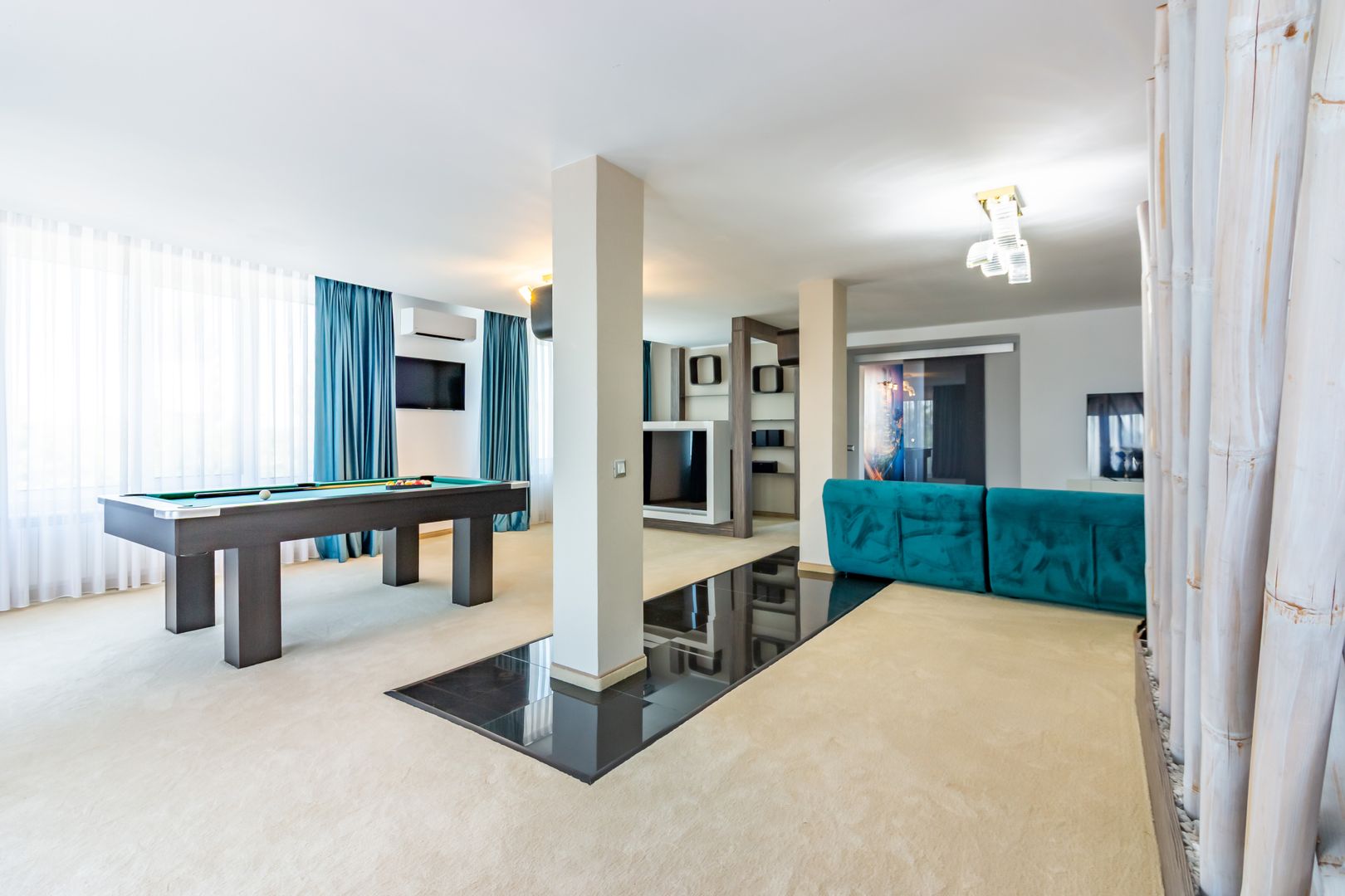 Casa\Vilă 7 camere cu Piscină, Garaj Subteran, zona Balotesti - Poză 8