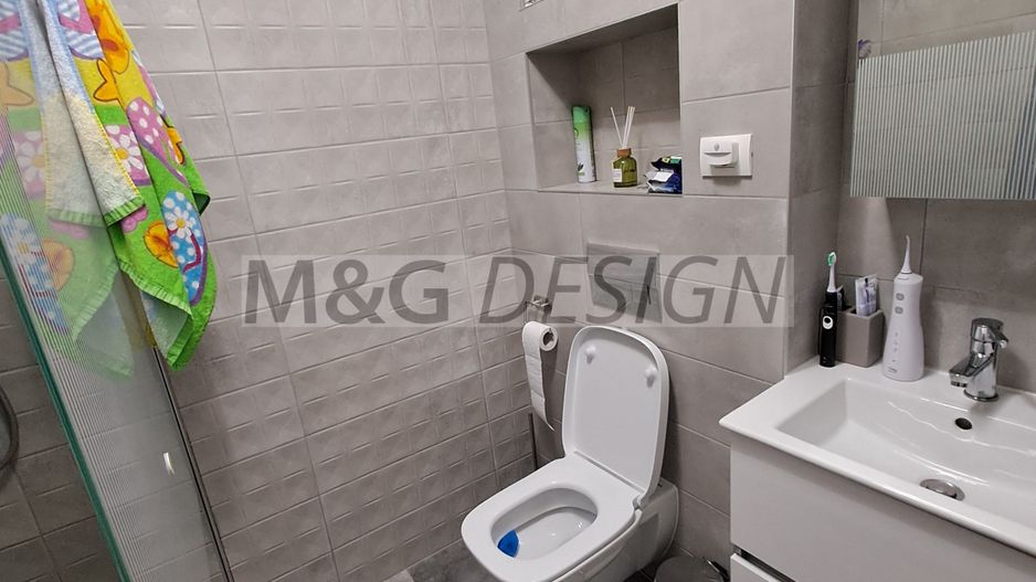 3 camere  bloc nou, 80 mp utili , balcon de 20 m - Poză 24