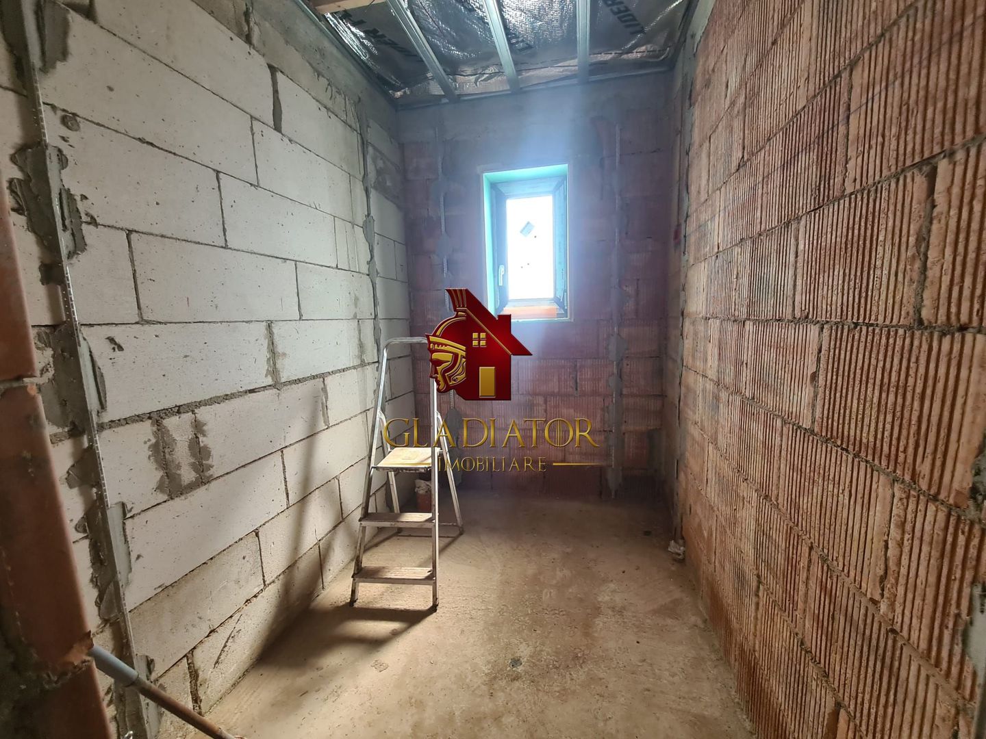 Casa independenta energetic Barnova Cercu, 4 camere, 475 mp teren - Poză 13