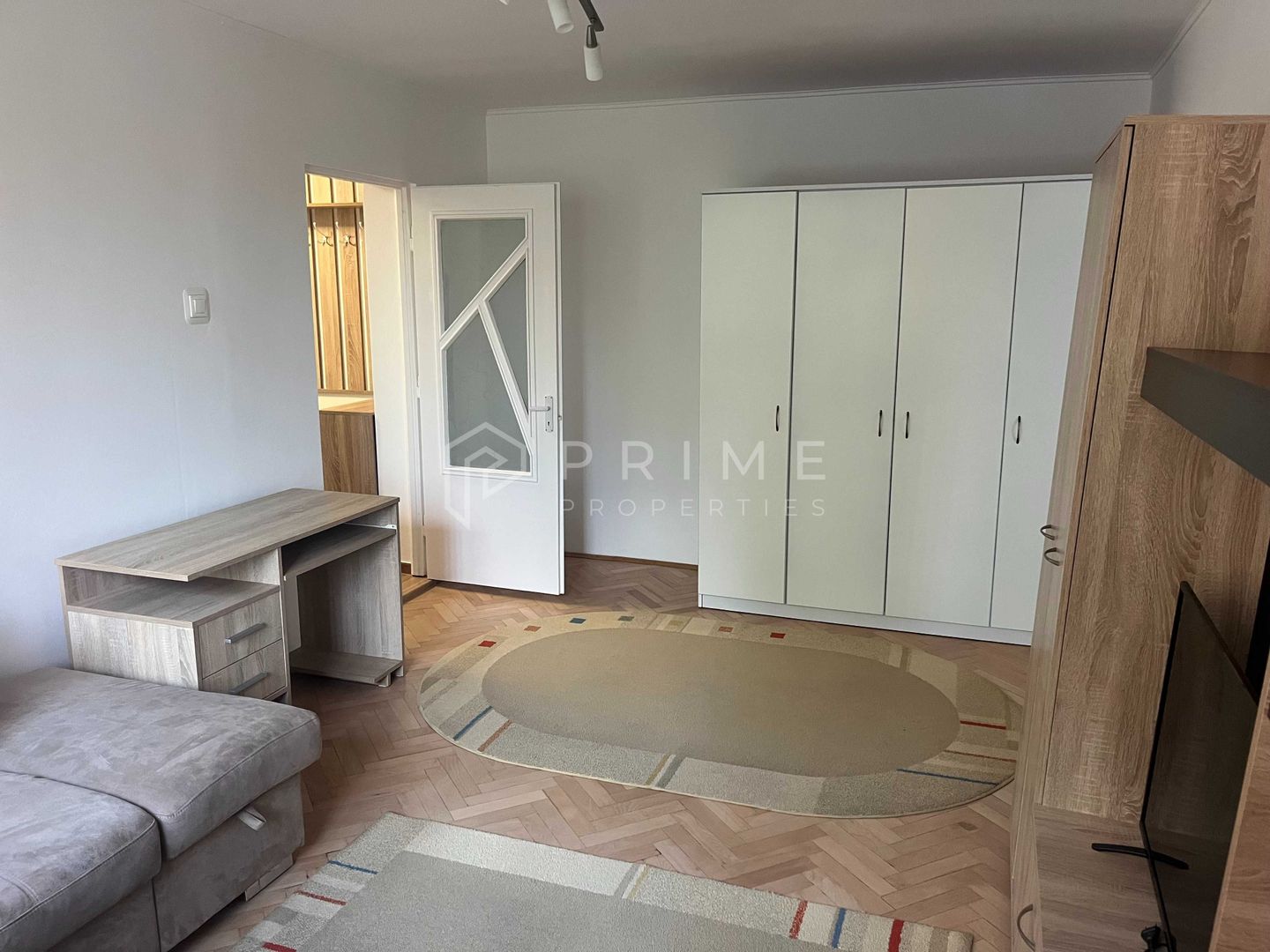 Apartament 2 Camere Recent Renovate – Cartier Cornișa - Poză 1