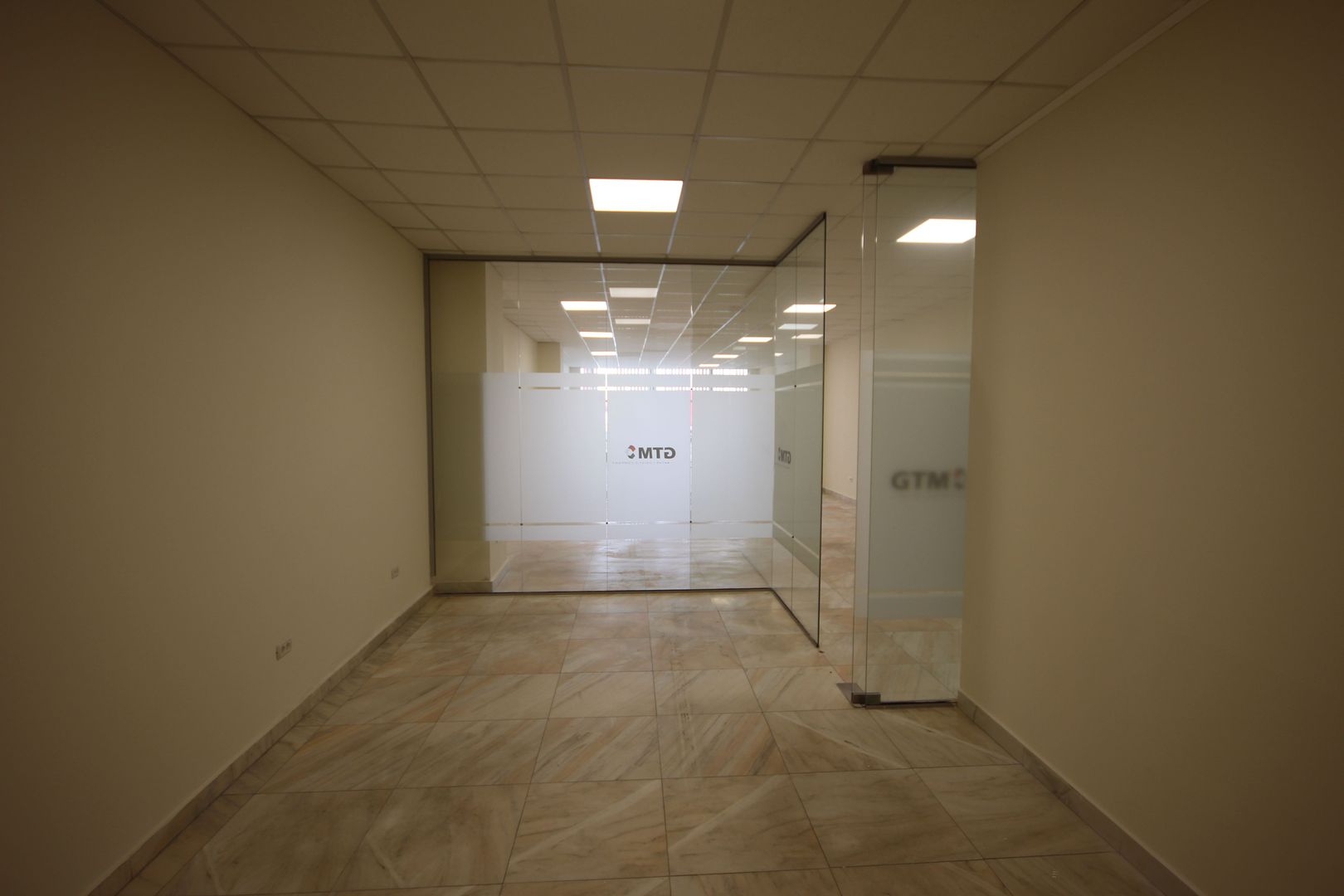 Birouri 150 mp-zona Sagului - Poză 7