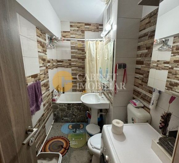 3 Camere Decomandat - Bloc 1986 - Nicolina Belvedere - Poză 8