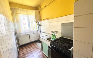Apartament 2 camere de vanzare zona Semiluna - etaj 3/4 - Poză 2