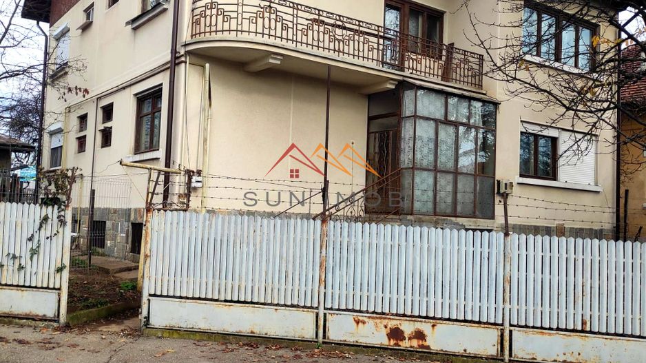 Casa D+P+E, an 1980, teren 285 m2, zona foarte buna, Campina, Prahova - Poză 1
