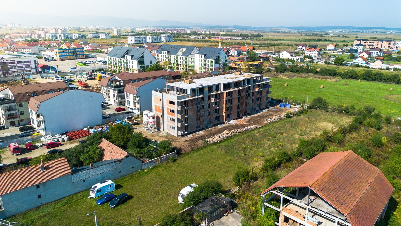 Perfect pentru investitie , apartament langa lac! - Poză 5