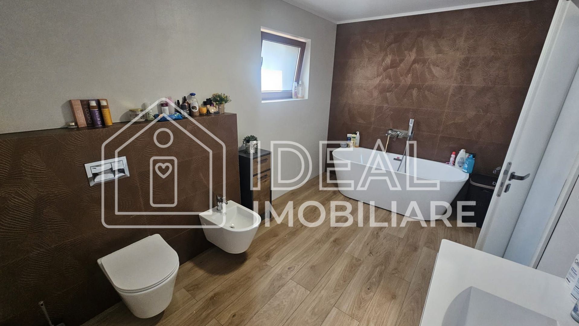 Casă individuală cu 4 camere, complet mobilata, in Cartierul Tineretului - Poză 16