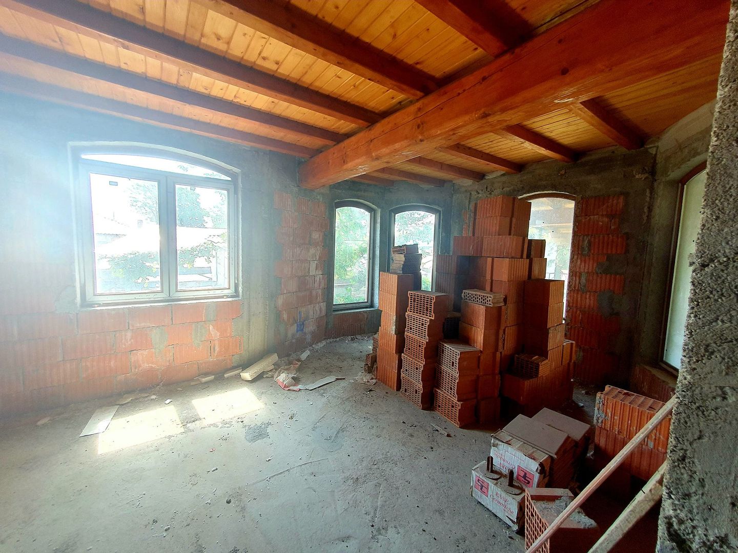 Oportunitate investiție, locuință mare, Ds + P + E.  Cu teren uriaș! - Poză 4