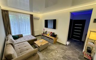 Apartament cu 3 camere, mobilat premium, parcare inclusă. - Poză 1