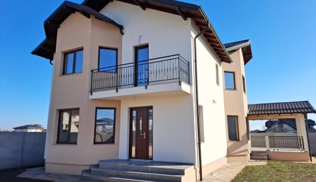 Vila P+1E, cu 5 camere, Paulesti