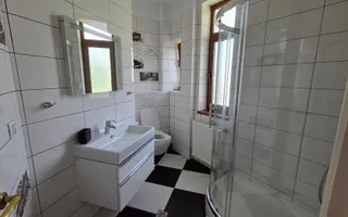 Apartament  in vila Pangratti // Televiziune - Poză 11