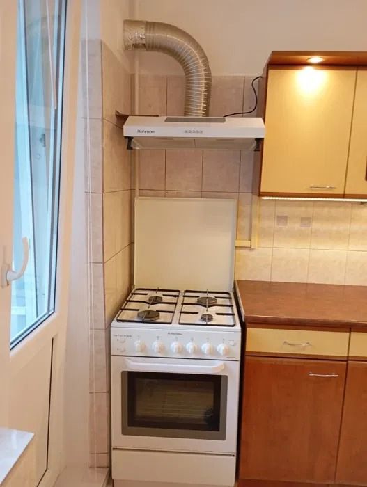 AP. 3 CAMERE MILITARI, BUCATARIE INCHISA, PARTIAL MOBILAT, CURAT - Poză 2