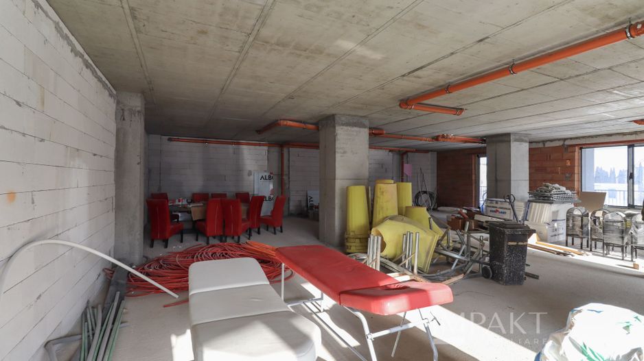 Spatiu comercial 174 m2 Buna Ziua - Poză 5