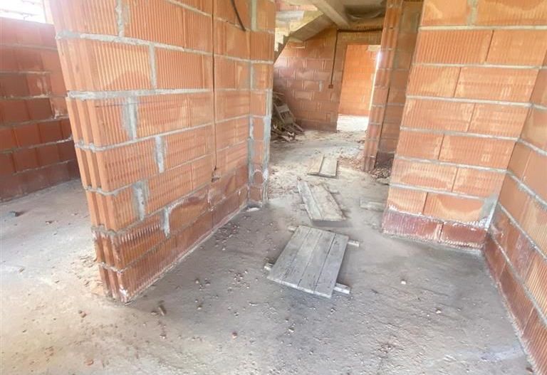 Sacalaz casa la rosu - Poză 10