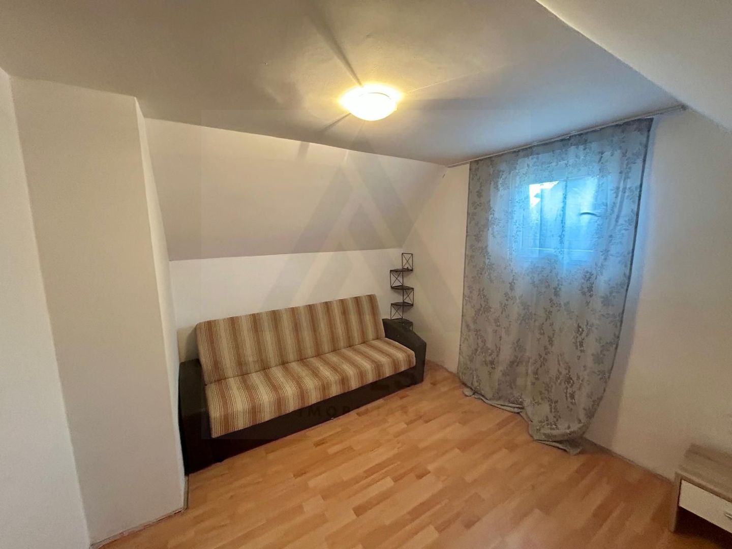 Casa 4 camere 100 mp Tiglari - Poză 14