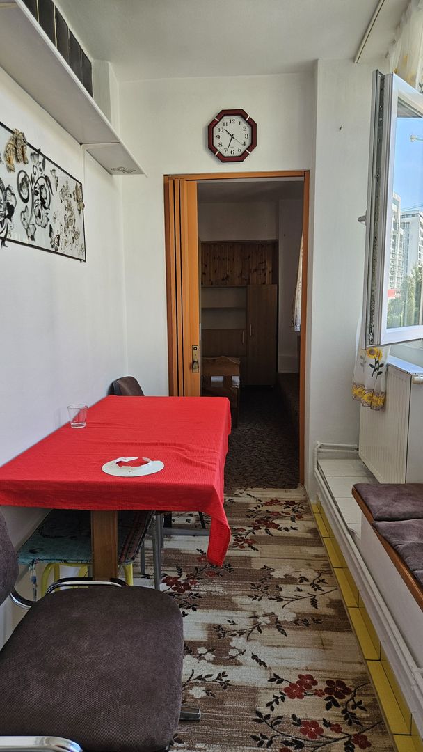 Spitalul Judetean-str Carpatilor apartament de inchiriat, mobilat,parcare - Poză 9