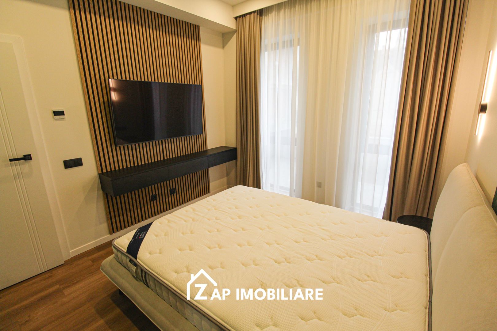 Apartament lux Arossa Center ultracentral parcare subterana - Poză 9