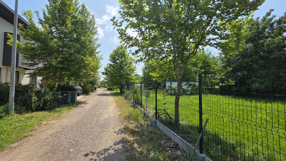 Teren intravilan 800 mp de vânzare – Săbăreni, lângă Ferma Pedagogică - Poză 1