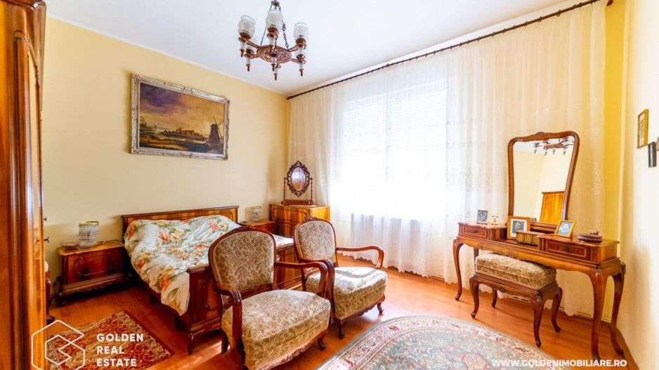 Vila moderna cu 3 apartamente, cartierul Functionarilor, teren 504 mp - Poză 11