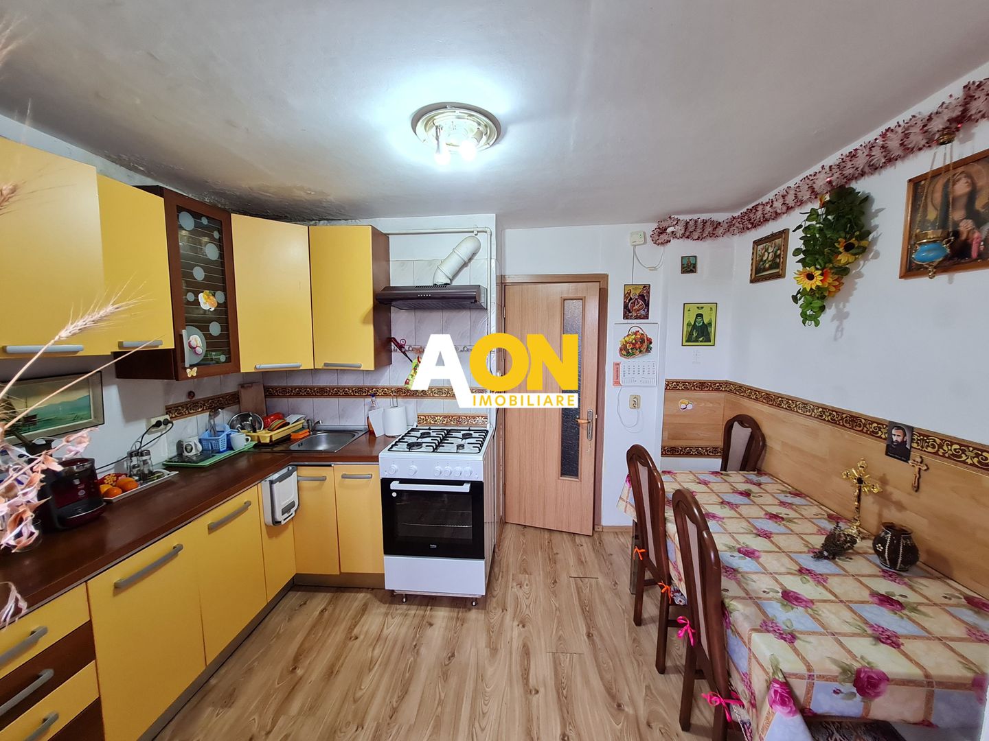 Apartament 3 camere, Decomandat, 69 mp, Zona Cetate - Poză 5