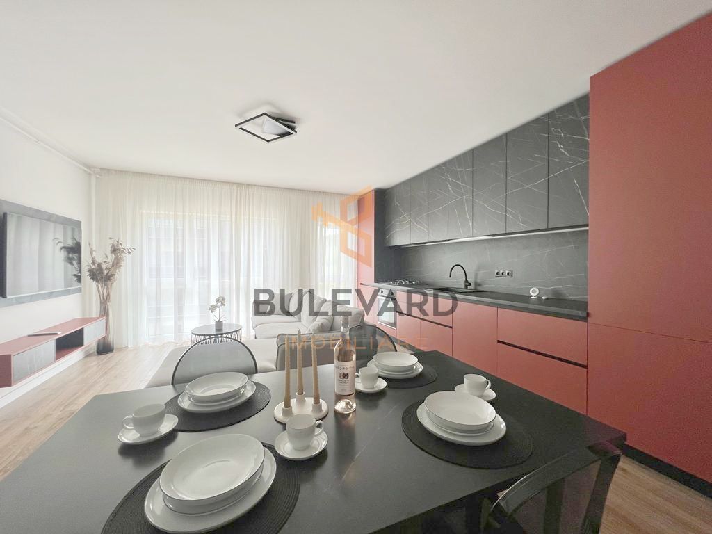 Apartament cu 3 camere+2 Parcari exterioare! - Poză 1