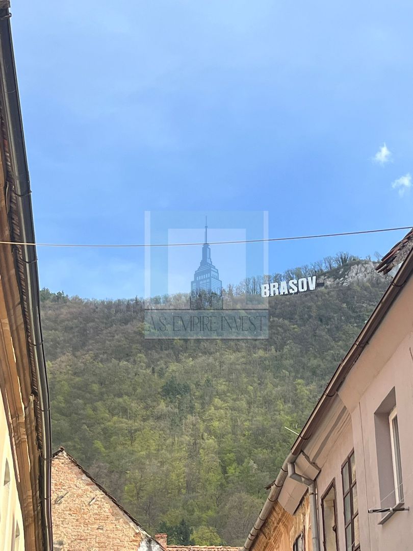 De vanzare garsoniera, in inima orasului Brasov - Poză 1