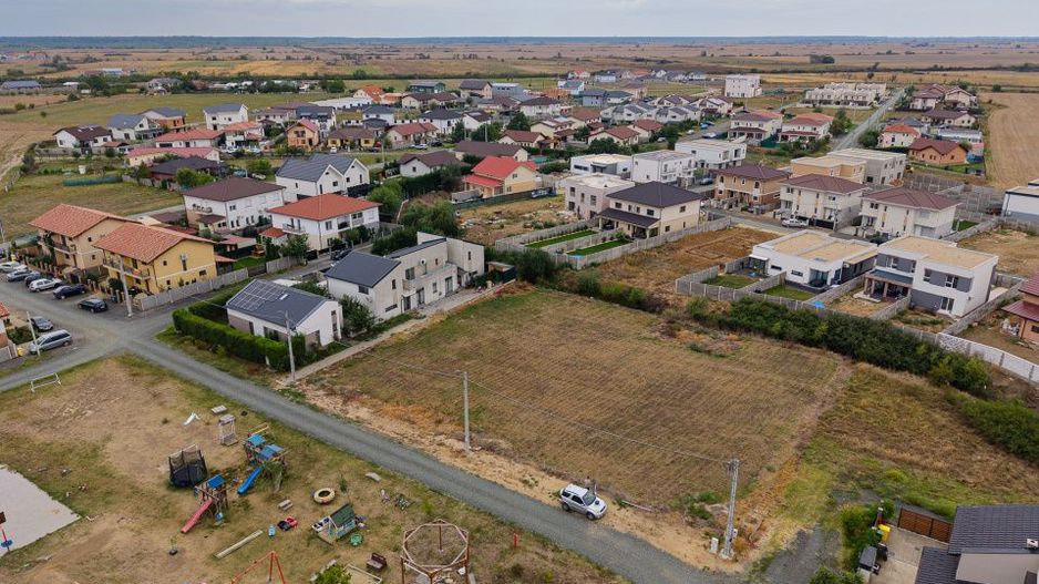 Teren 1000 mp Urseni – zonă locuită, ideal pentru casă sau duplex - Poză 2
