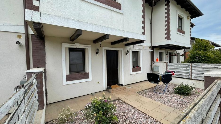 Casă modernă mobilată | 3 dormitoare |  Ansamblu privat | Strada asfaltata - Poză 2