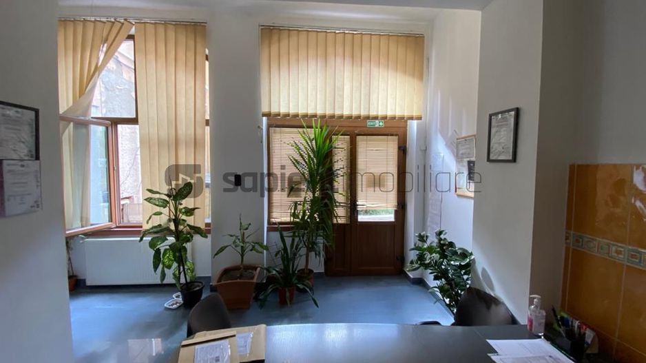 Sapient | Casa situata in zona ultracentrala, strada Dunarea - Poză 8