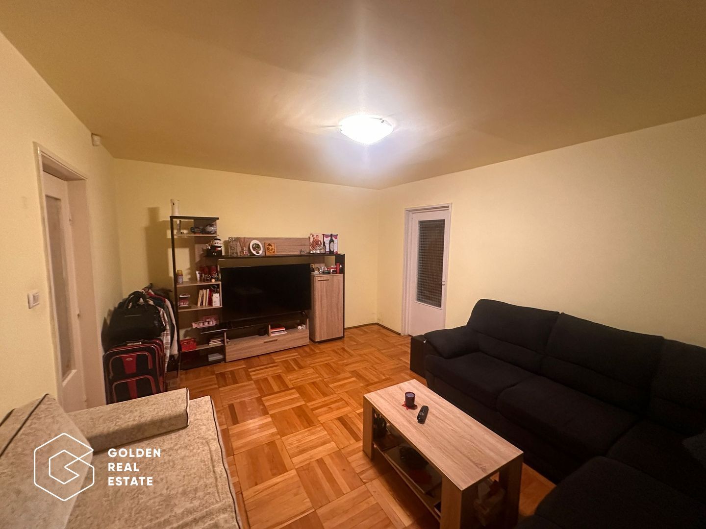 Apartament la cheie, 2 camere, Podgoria, etaj 1, centrala termica si balcon - Poză 3
