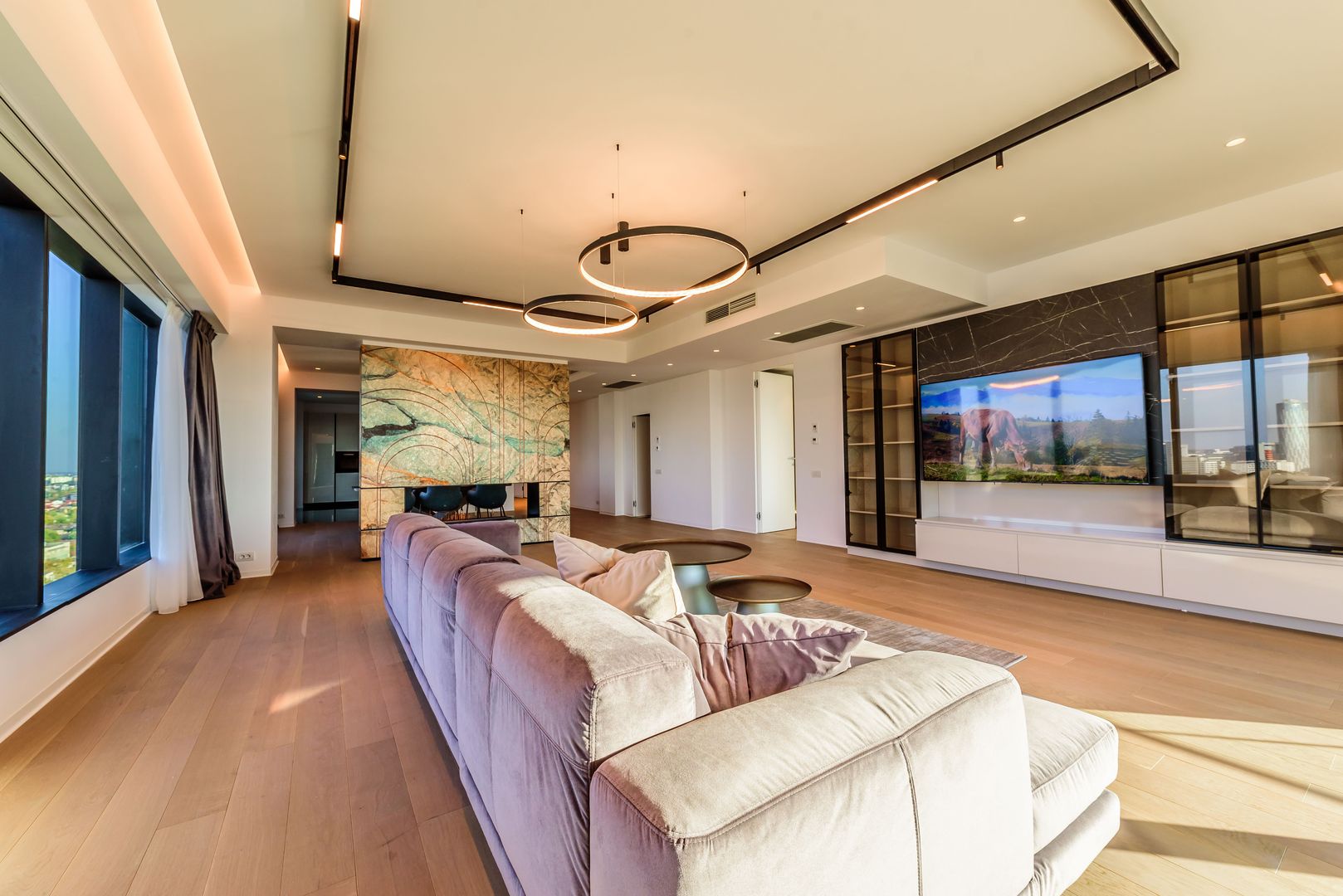 Apartament spațios de 5 camere în zonă exclusivistă, perfect pentru familie - Poză 4