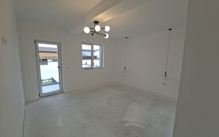 Casa superba la 5 min de Sibiu. COMISION 0 - Poză 10