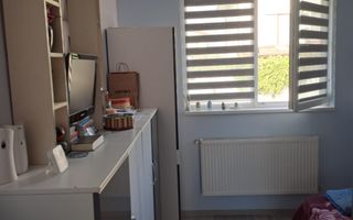 Inchiriez casa intrare Comuna Berceni - Poză 3