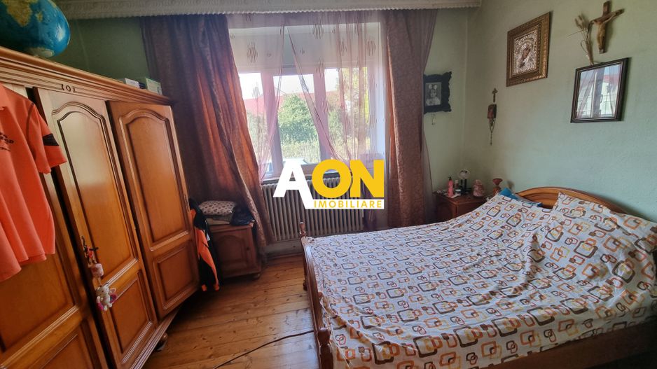 Casa de vanzare 5 camere, 805mp teren, Centru - Poză 3