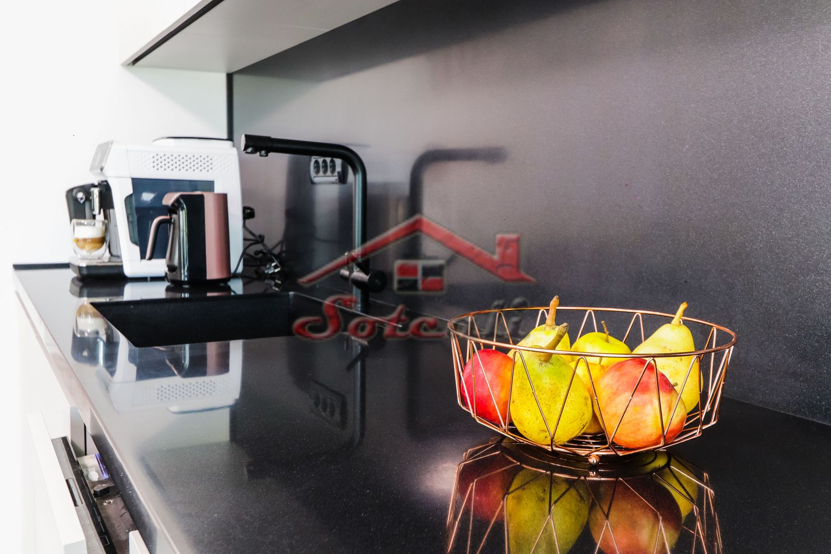 VILĂ MODERNĂ DE LUX CU PISCINĂ, FOTOVOLTAICE ȘI FOIȘOR – BREAZA - Poză 71