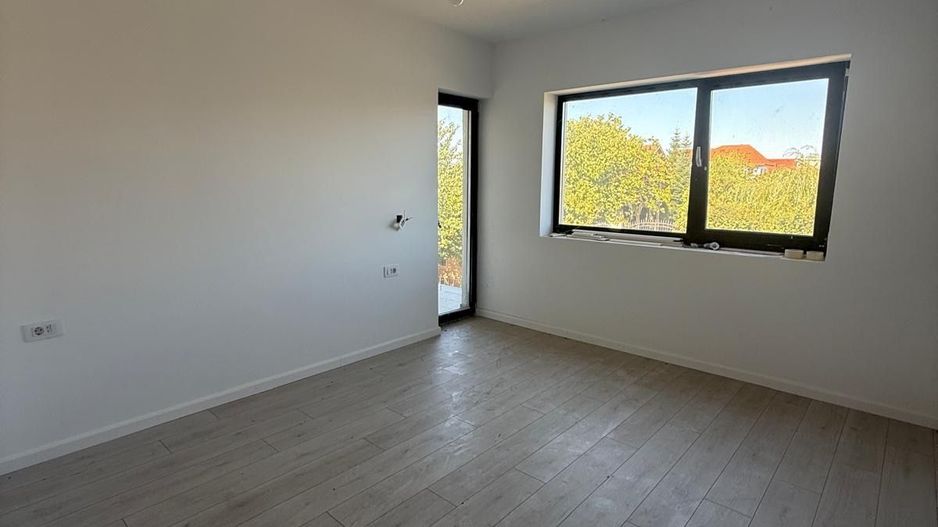 De vanzare – jumatate de duplex modern, parter + etaj | 150 mp utili | - Poză 11