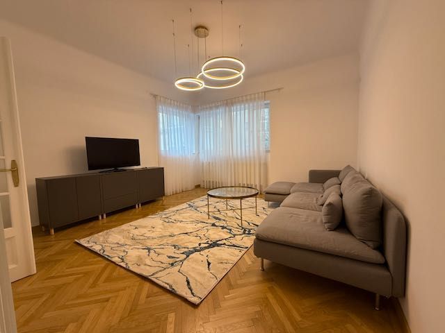 Inchiriere apartament de 3 camere Universitate - Poză 1