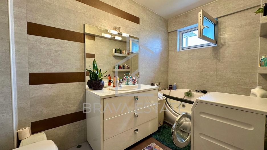 Apartament 3 camere, balcon, parcare subterana, zona Andrei Muresanu - Poză 9