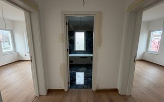 Finisat la cheie. Bucatarie inchisa. Acces asfaltat - Poză 4