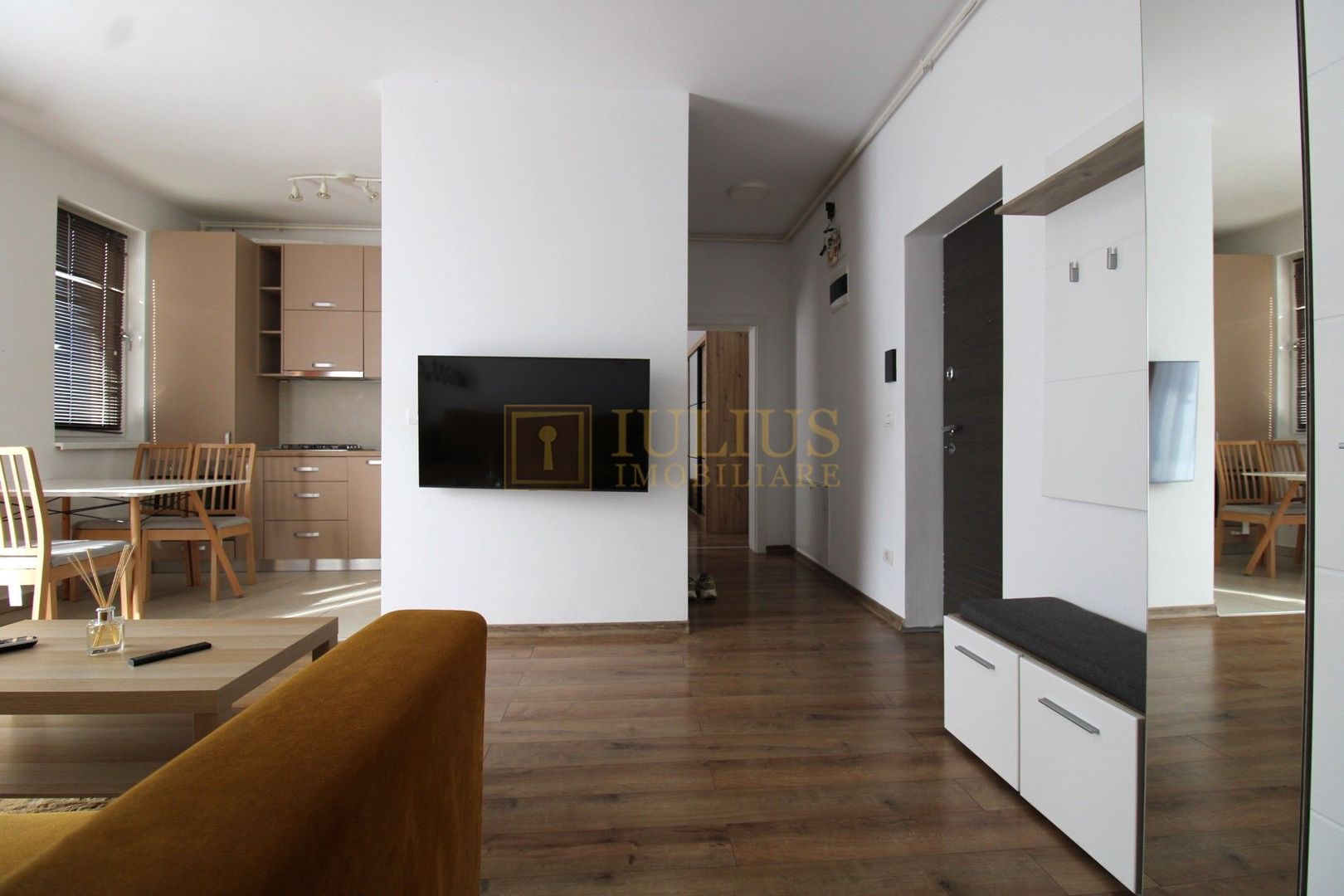 Dumbravita, 3 camere, centrala proprie - Poză 4