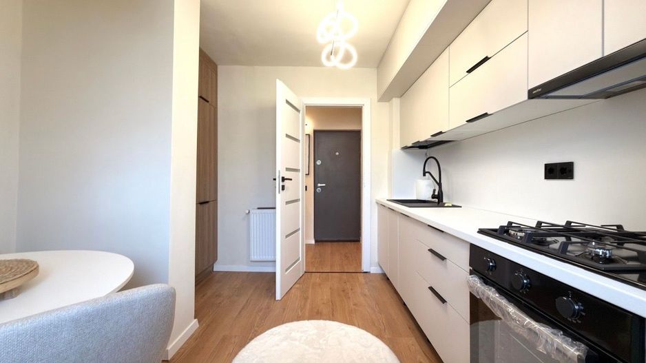 Apartament superfinisat | la cheie | bloc reabilitat | Primãverii - Poză 2