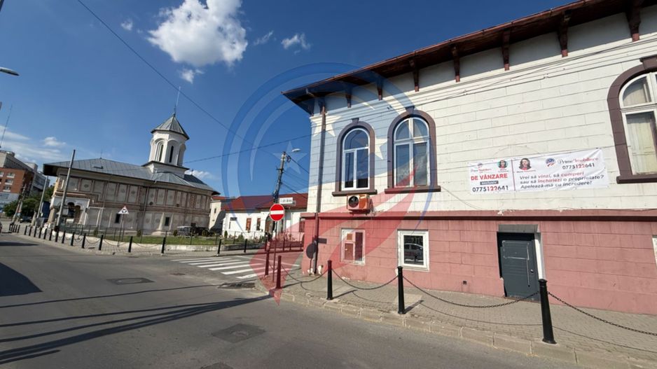 Casa de vanzare-vis-a-vis de Casa Studenților/Craiova - Poză 29