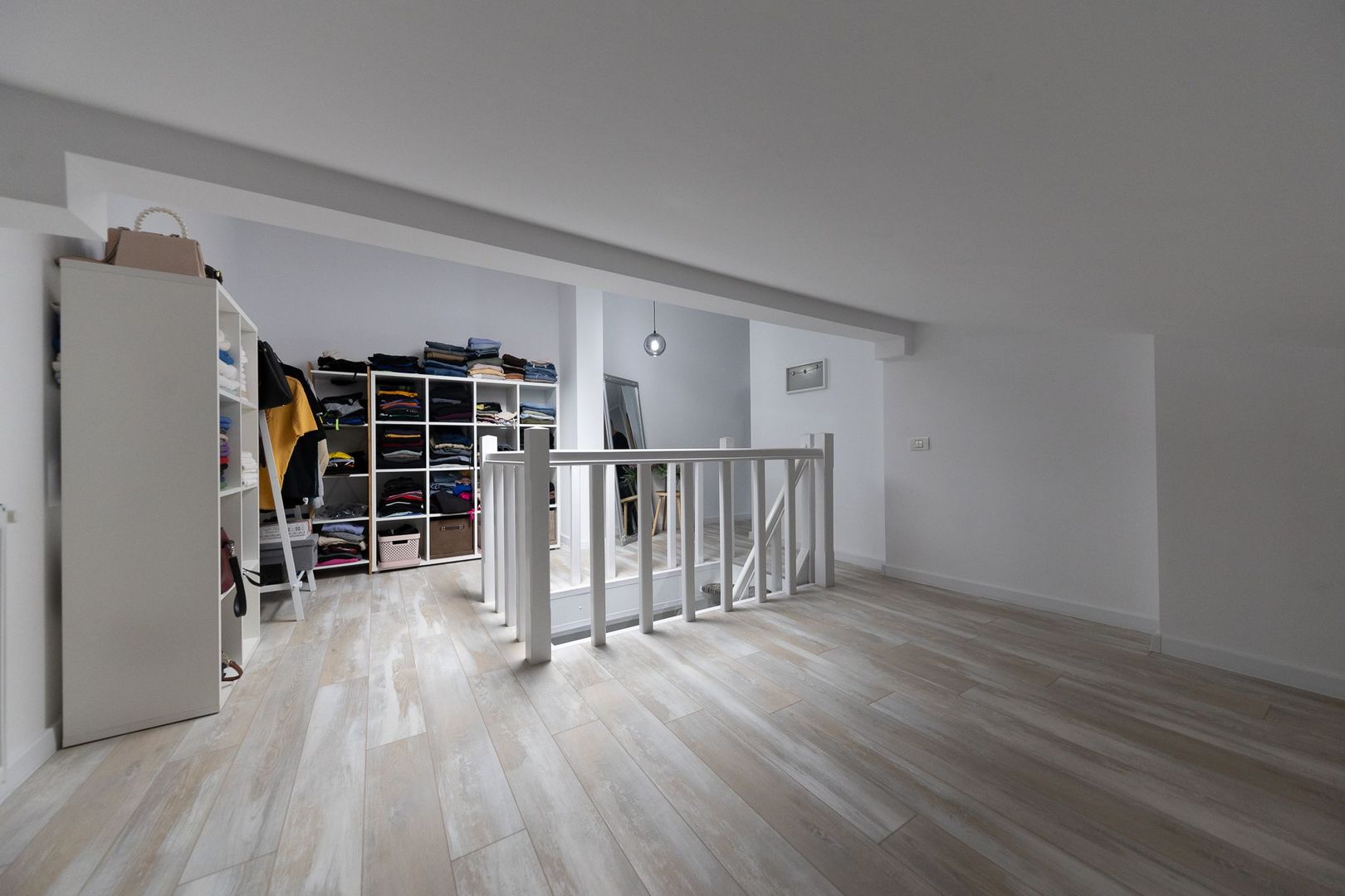 Apartament 3 incaperi & 2 bai – Mobilat, Utilat, Gata de Mutare! - Poză 21