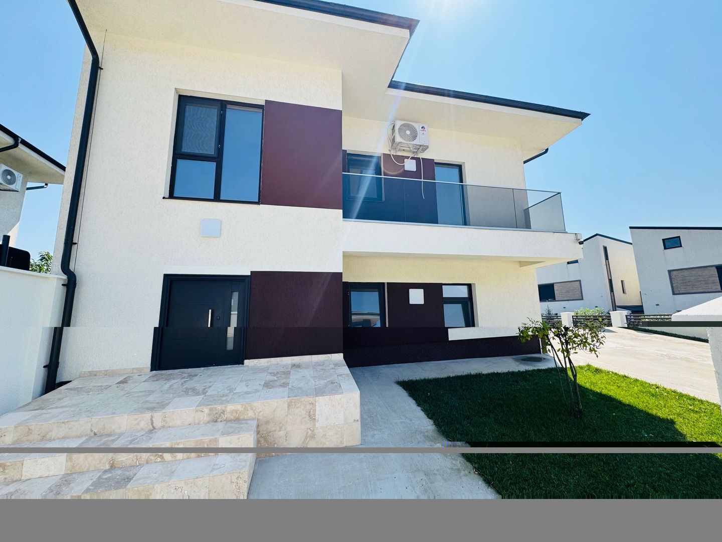 Vila individuala SUPERBA Tunari, ZONA BUNA, TOATE utilitatile - Poză 3
