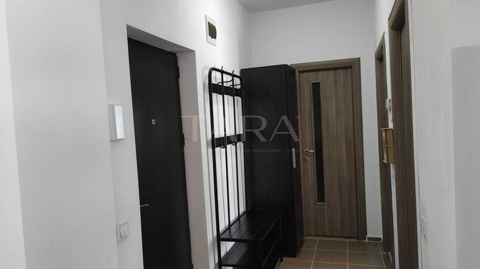 Apartament cu 2 camere, mobilat și utilat, parcare inclusă. - Poză 5