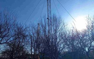 Pilon antena 26m, cabina echipamente si 300m teren, Paun - Barnova - Poză 1