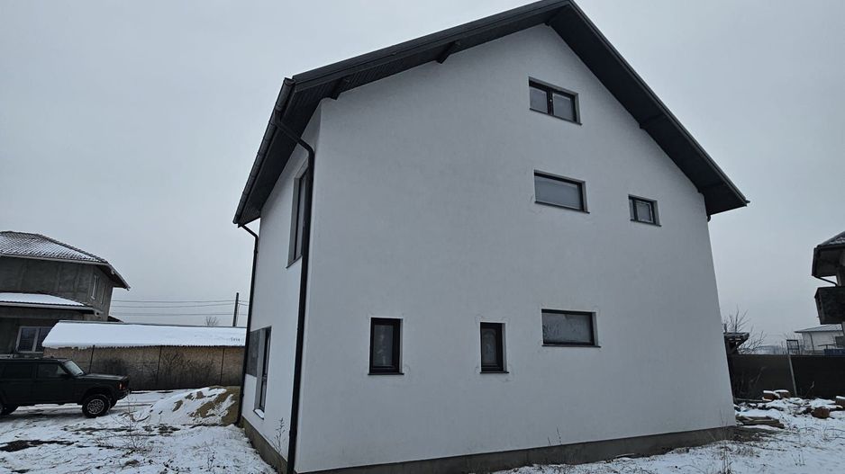 Vilă nouă de vânzare în Otopeni – construcție 2024 - Poză 1