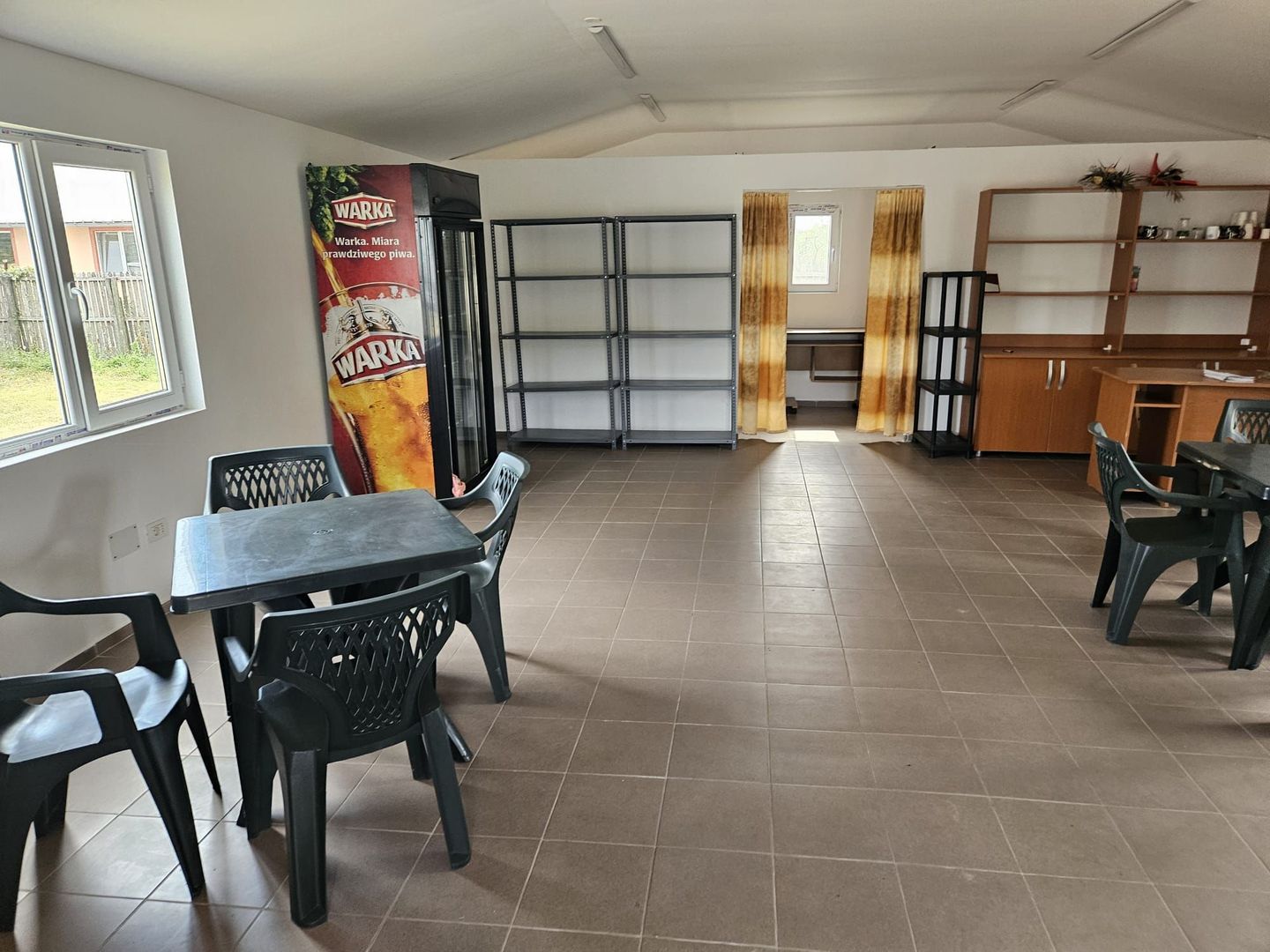 Spatiu comercial + teren, Moraresti stradal, DN7 Pitesti-Valcea - Poză 2